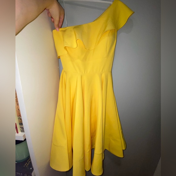 Mac Duggal Asymmetrical Ruffle Mini Dress 💛 - Picture 6 of 10